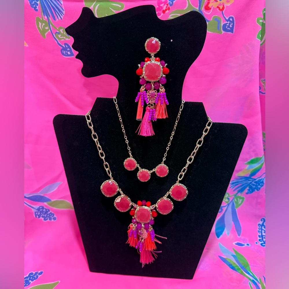 Lilly Pulitzer Waterside Tassel Necklace and Waterside Earrings in Kitschy Coral